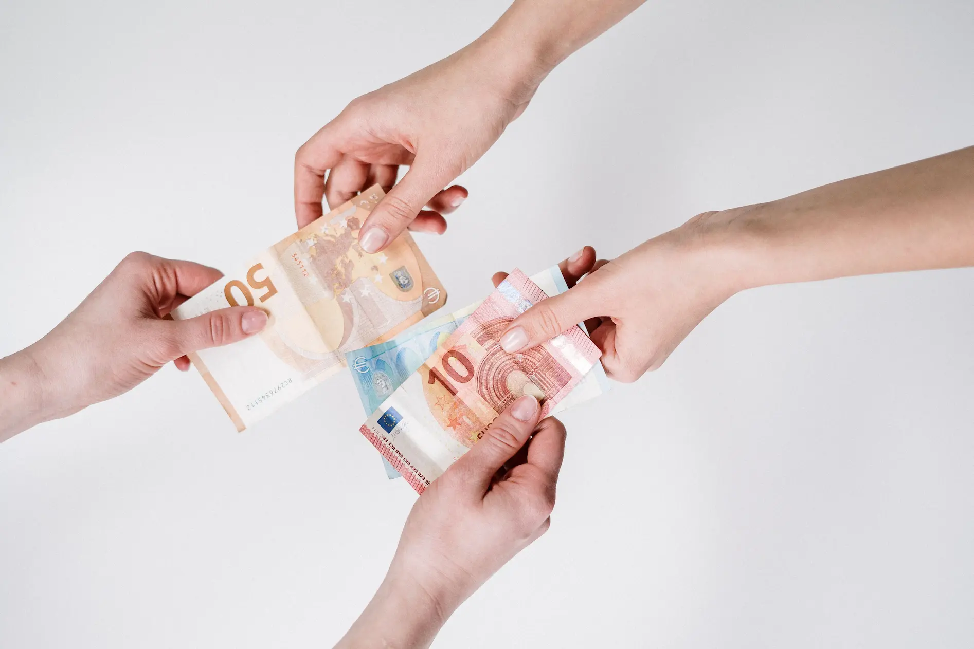 Antecedentes patrimoniales para compensación económica